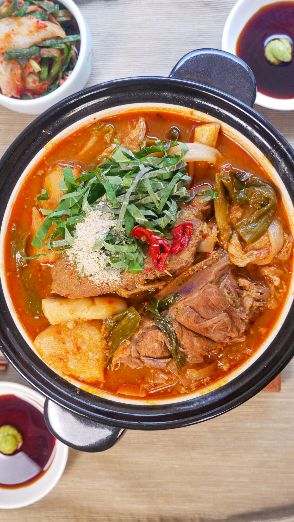 Korean Pork Bone Soup - 감자탕 (Gamjatang) - Jecca Chantilly