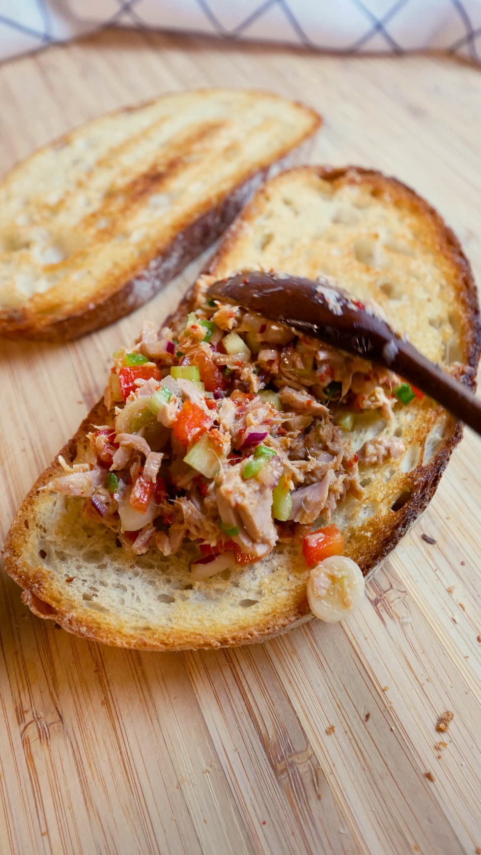 Healthy Tuna Sandwich - Jecca Chantilly