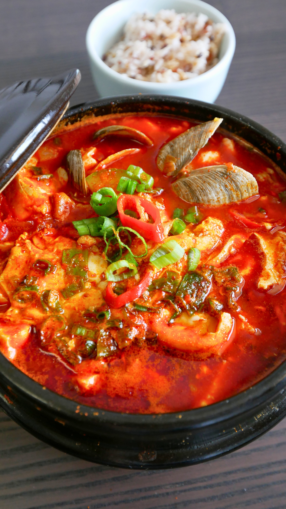 Seafood Soondubu Jjigae Recipe - 해물순두부찌개 (Haemul Sundubu Jjigae ...